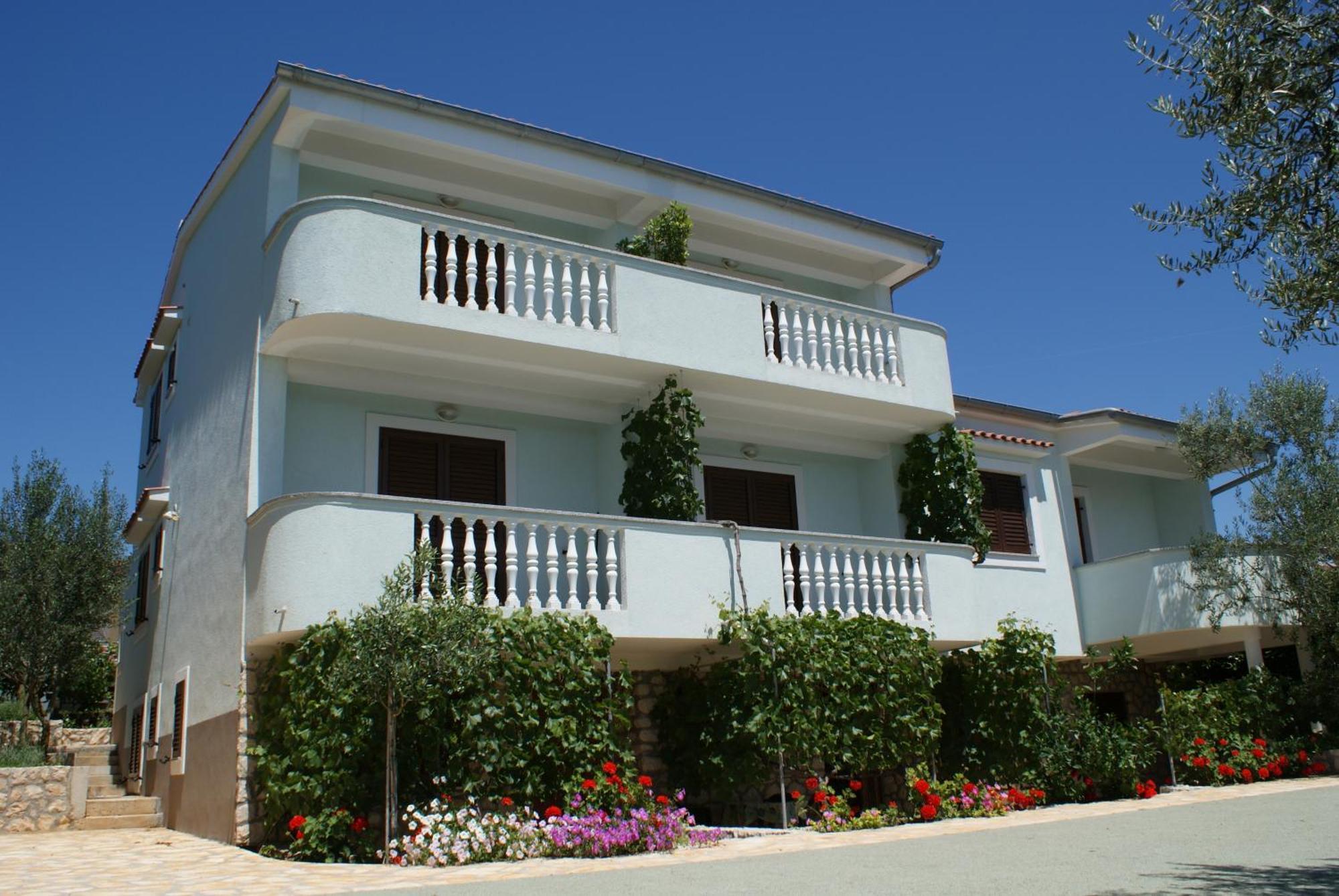 Apartments Jurjevic Petrcane Exterior photo